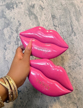 Load image into Gallery viewer, The Signature Lip Kit Collection
