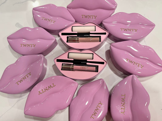 (PRE ORDER) The Signature Lip Kit Collection